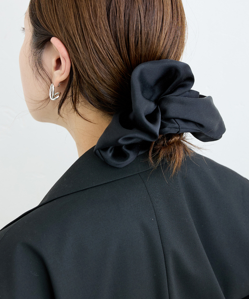 GLOSSY SMOOTH ZIP SCRUNCHIE リミフゥ シュシュ GLOSSY SMOOTH ZIP SCRUNCHIE リミフゥ シュシュ GLOSSY SMOOTH