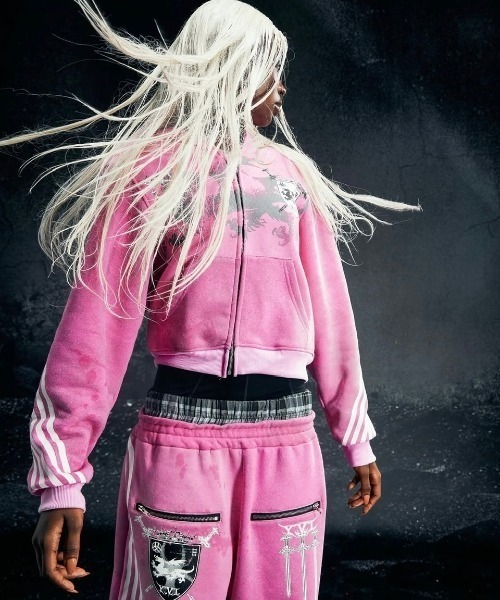 Cozy Worldwide ピンクパーカー Mサイズ Cozy Worldwide ピンクパーカー Mサイズ COZY WORLDWIDE ピンク