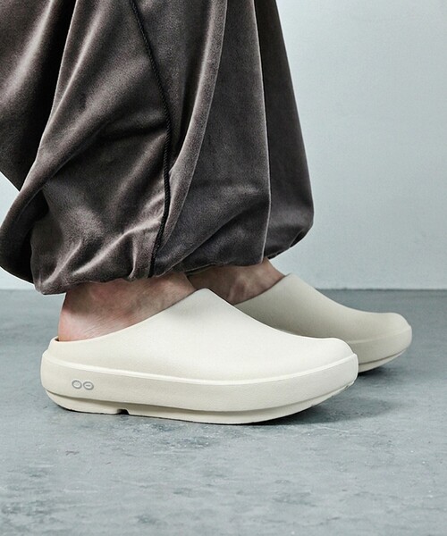 oofos クロッグサンダル OOFOS（ウーフォス） サンダル 「OOFOS」OOcloog+ ウークロッグ プラス