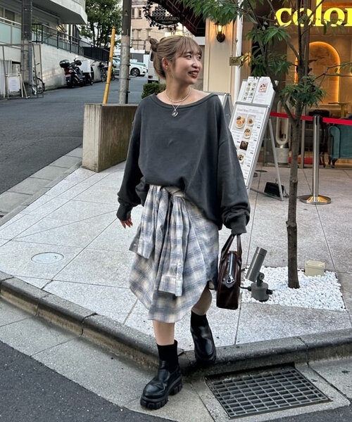 新品 ディスコート【ヘルシー大人見え♪】ピグメントワンショルスウェット WEB限定】ピグメントワンショルスウェット（Tシャツ/カットソー