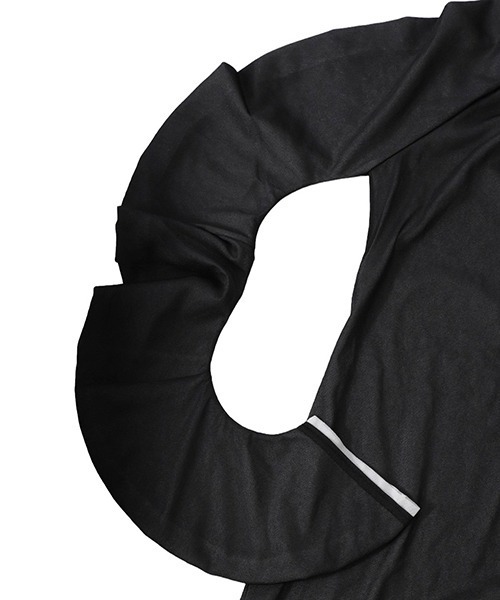 tシャツ 77circa / ナナナナサーカ：asymmetry deformation sleeve tulle doubleface top：cc 77circa tシャツ / ナナナナサーカ：asymmetry deformation