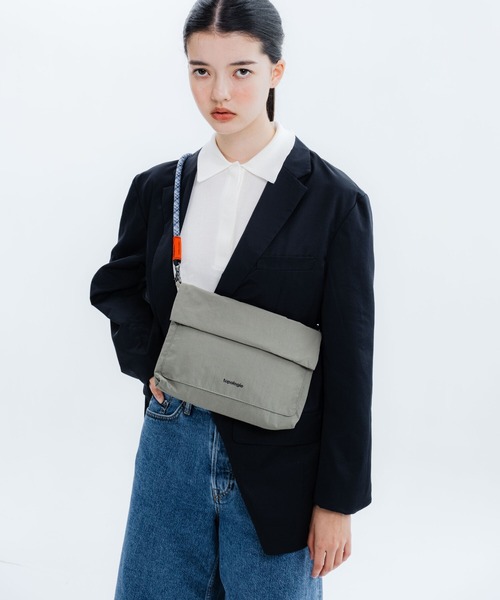 Topologie ショルダーバッグ バッグ Musette Medium ミュゼット