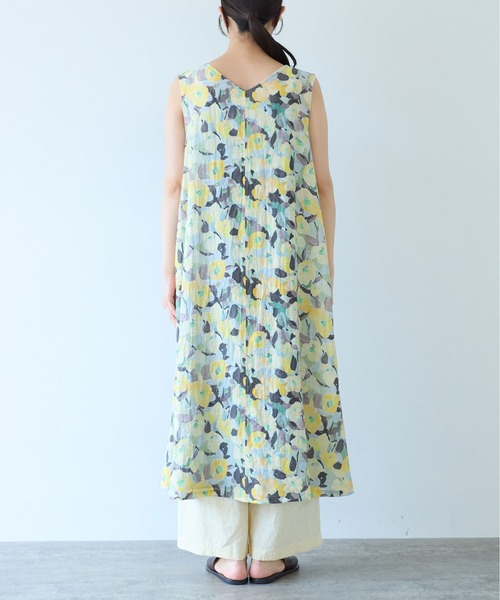yuni ワンピース 水彩花プリント ノースリーブフレアワンピース yuni ワンピース 水彩花プリント ノースリーブフレアワンピース