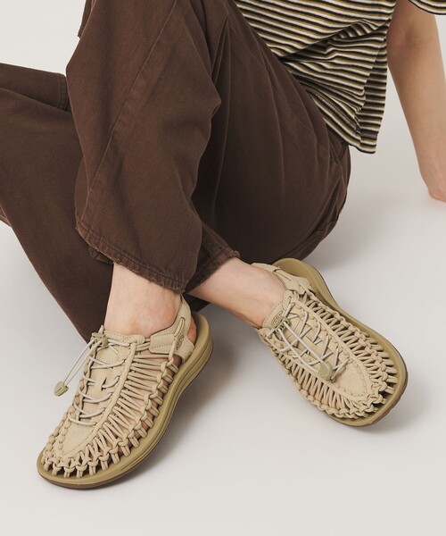 KEEN スポーツサンダル ベージュ UNEEK/サンダル　レディース KEEN（キーン） サンダル 「KEEN」ウィメンズ UNEEK/サンダル