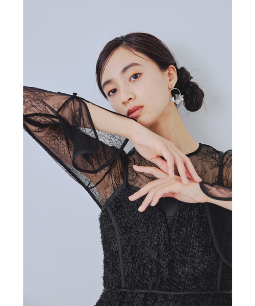 niana（ニアナ） tシャツ ベルスリーブレーストップス スリット
