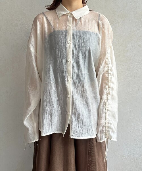 Thevon ブラウス シャツ ラメワッシャー袖シャーリングシアー