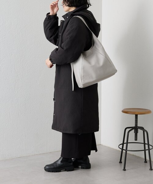 イアハピヨネ　バッグ ear PAPILLONNER（イア パピヨネ） ショルダーバッグ バッグ 「本革/A4