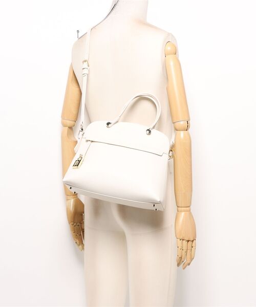 FURLA（フルラ） ハンドバッグ パイパー (Furla Piper) ハンドバッグ M