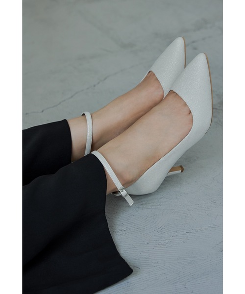 niana（ニアナ） パンプス アンクルベルトラメパンプス 結婚式 二次会