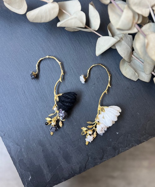 m.soeur（エムスール） イヤーカフ お花とビジューのイヤーフック