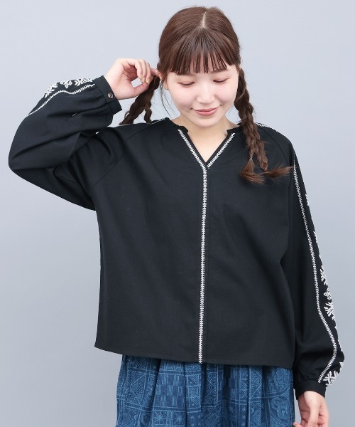 TICCA カットワーク刺繍ブラウス スキッパーシャツ チチカカ（TITICACA） ブラウス シャツ キカ刺繍スキッパーブラウス