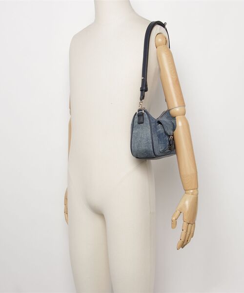 GUESS（ゲス） ショルダーバッグ バッグ KASSIE Convertible Shoulder
