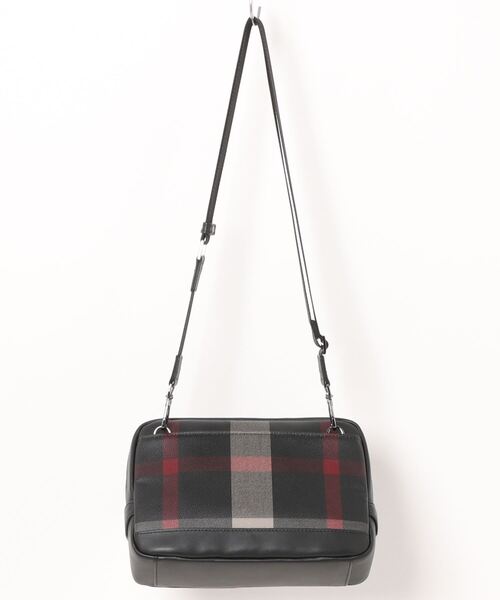 Burberry ブラック ショルダーバッグ BURBERRY BLACK LABEL（バーバリーブラックレーベル） ショルダー