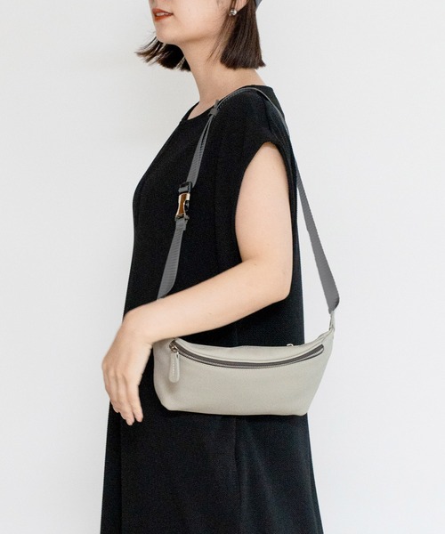 VitaFelice（ヴィータフェリーチェ） ウエストポーチ 本革ボディバッグ