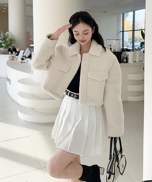 【美品】ADORE　パンチング レザージャケット ノーカラー 羊革 38 白 美品】ADORE パンチング レザージャケット ノーカラー 羊革 38 白