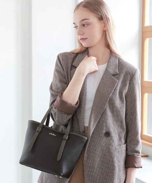 【レスポートサック】ガーリー コラージュ柄 コスメ ショルダーバッグ グレー×黒 POUCH CROSSBODY｜ショルダーバッグ/斜め掛け｜バッグ