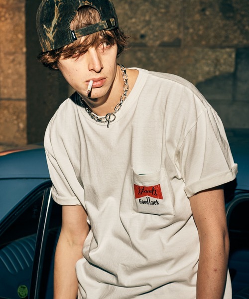 glamb（グラム） tシャツ Good Luck T-Shirt / グッドラックTシャツ