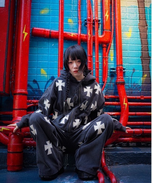 UNKNOWN LONDON（アンノウンロンドン） パーカー UNKNOWNLONDON