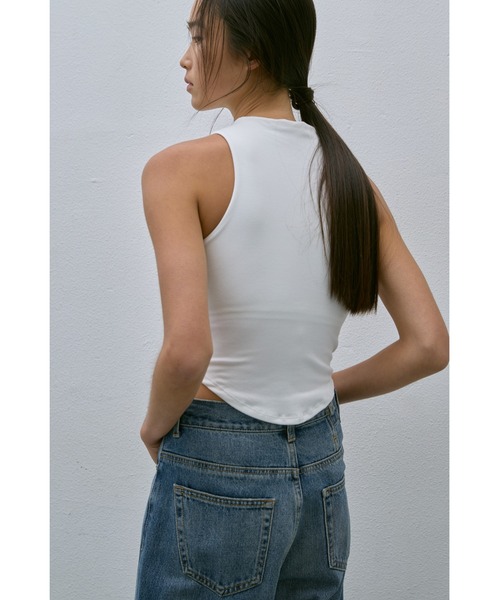 un/neu タンクトップ ノースリーブ カップ付きハイネックカーブ