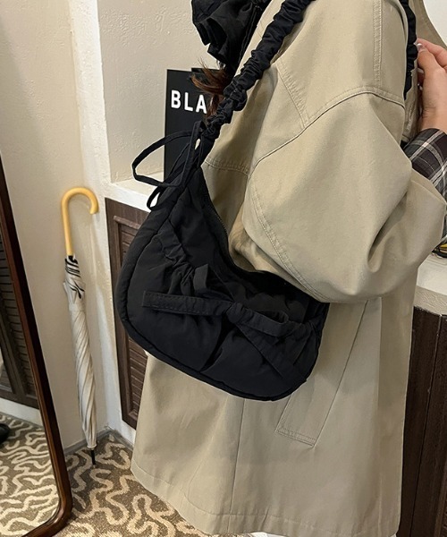 ショルダーバッグ バッグ ギャザーハンドル くしゅくしゅ リボン