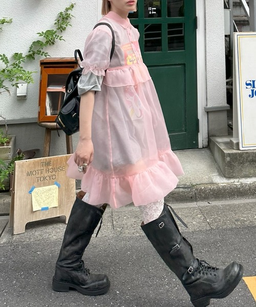 Alley Tokyo ワンピース 半袖 シアーいろんなボタンフリフリワンピ