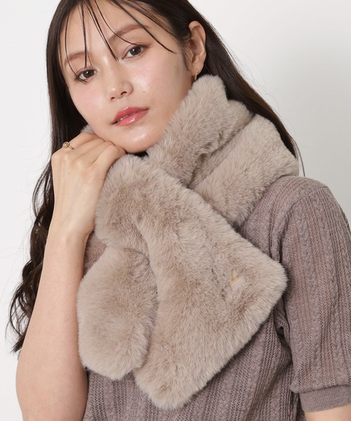 新品♡ カールドノヒュー　ファー　ムートン　ストール　マフラー カールドノヒューのムートンシュラッグとスヌードが入荷