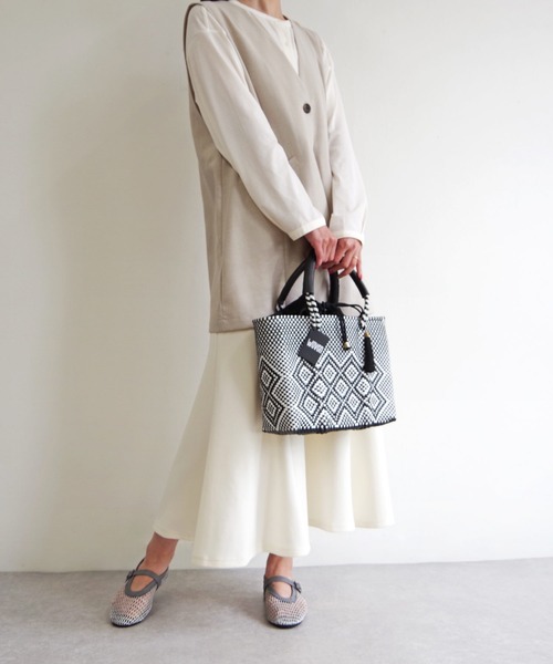 美品　Woven かごバッグ メルカドバッグ　ホワイト WOVEN ホワイト かごバッグ メルカド バッグ - メルカリ