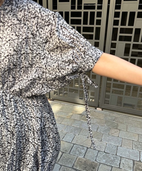 「Audrey and John Wad」 半袖ワンピース FREE レッド レディース_画像5