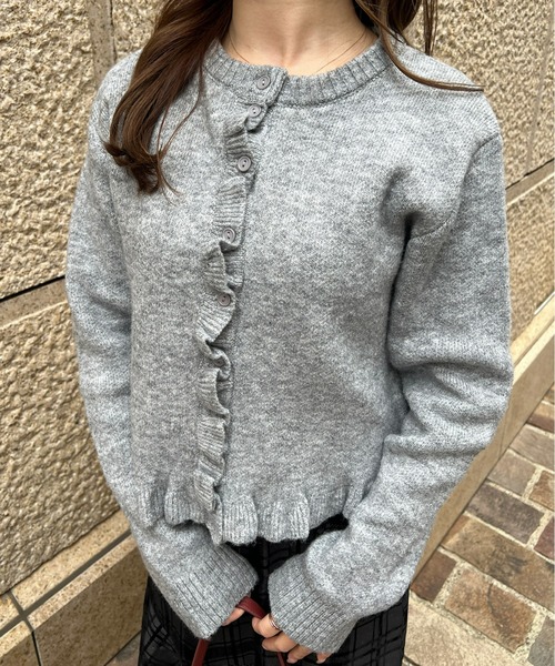 新品　ohga フリルニットカーディガン ohga オーガ フリルニットカーディガン ピンク - メルカリ