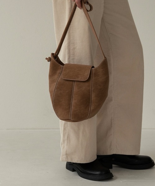 lawgy（ラウジー） ショルダーバッグ バッグ 2way round form flap bag