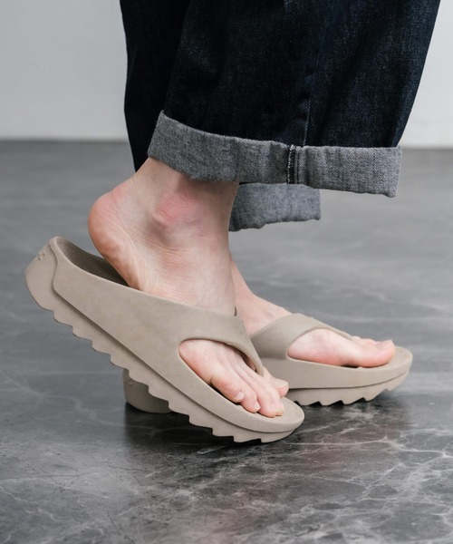 TELIC（テリック） 厚底 リカバリーサンダル サンダル W-FLIP SHARK