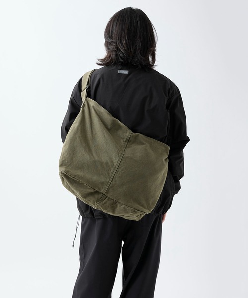 meltum（メルタム） ショルダーバッグ CANVAS MESSENGER BAG メンズ