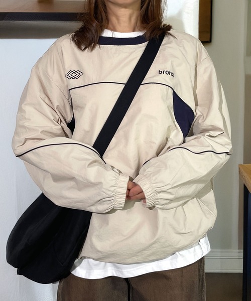 【新品タグ付き】ヤマダヤ vin バルーンスリーブ ペプラム ブルゾン アウター ヤマダヤVin バルーンスリーブぺプラムプルゾン¥22.000