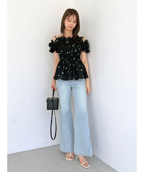 SNIDEL フリルノースリーブトップス ONE SIZE SNIDEL フリルノースリーブトップス ONE SIZE