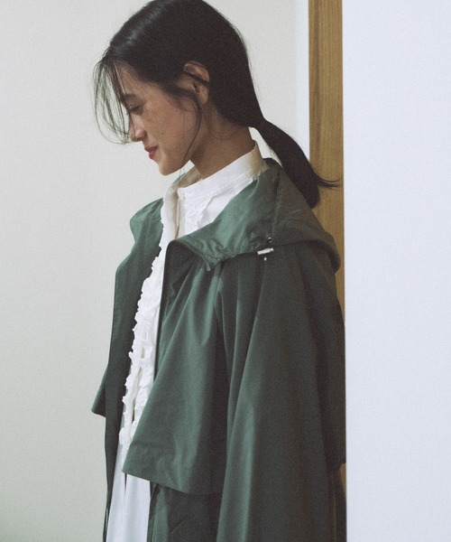 Audrey and John Wad コート アウター フード付きAラインジップ