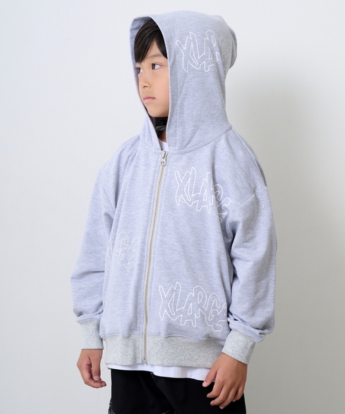 XLARGE KIDS（エクストララージ キッズ） パーカー 総ロゴジップ