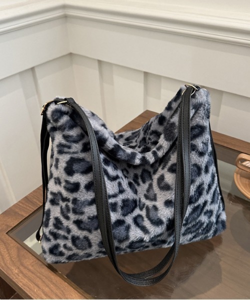 gossip!ロサンゼルス ショルダーバッグ バッグ Y2K ヒョウ柄 ファー