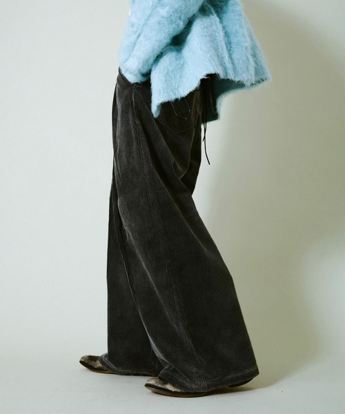 【完売品】camphorwood washedcutoffbaggydenim wide baggy broken denim trousers / ワイドバギー汚れ加工