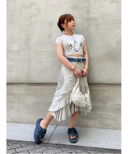 Desigual（デシグアル） tシャツ × Nicki Nicole」「BOYS LIE