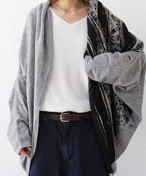 アンティカ 刺繍柄ドルマンカーディガン