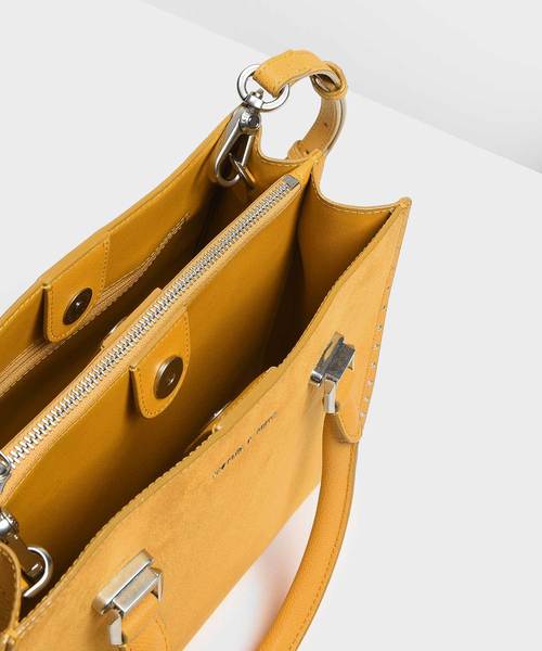 CHARLES ＆ KEITH（チャールズ&キース） ハンドバッグ スタッズ