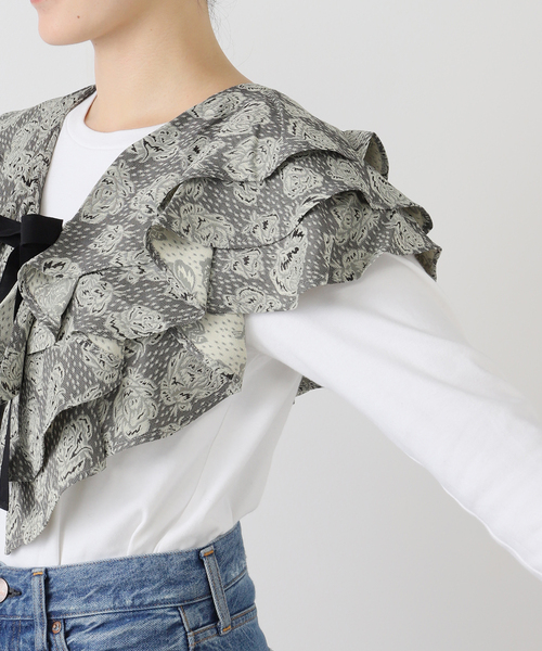 FUMIE TANAKA 花柄刺繍ブラウス サイズ2 FUMIE TANAKA 花柄刺繍ブラウス サイズ2