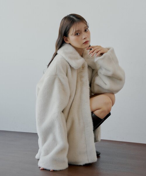 chico ファーコート Chico（チコ） コート アウター 金釦ミディアム丈ファーコート