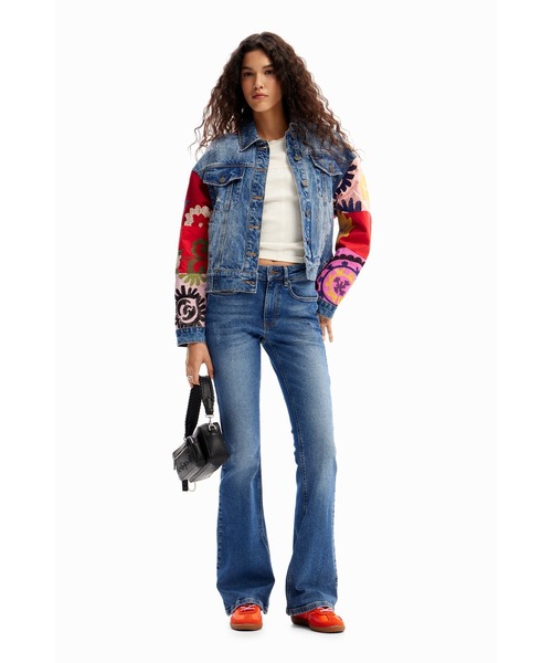【DESIGUAL】レディースデニムジャケット赤 デシグアル Desigual オーバーサイズでショート丈のレディース