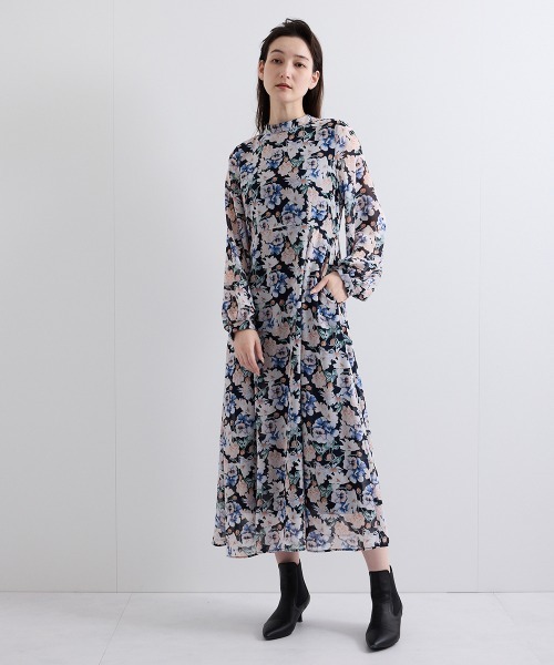 QUEENS COURT（クイーンズコート） ワンピース フラワーシアー