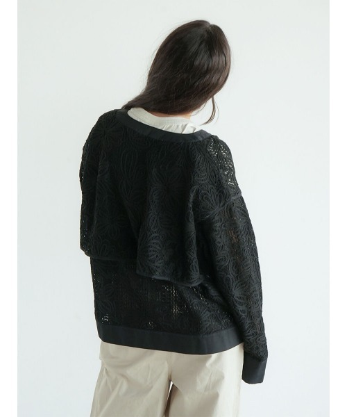 ジャケット・アウター Flower embroidery double zipper blouson FIKA. ジャケット ノーカラージャケット Flower embroidery