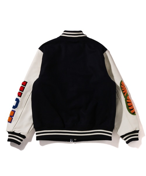 A BATHING APE（アベイシングエイプ） スタジャン SHARK VARSITY