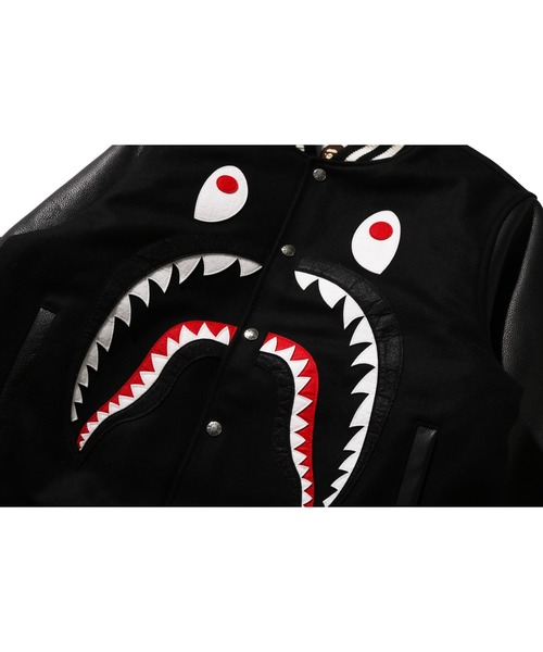 A BATHING APE（アベイシングエイプ） スタジャン SHARK VARSITY