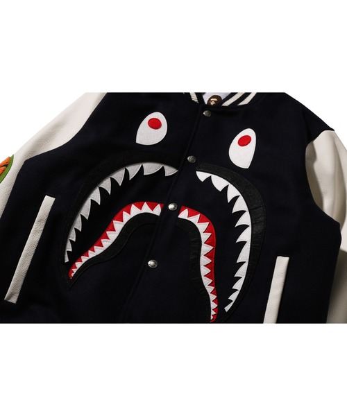 A BATHING APE（アベイシングエイプ） スタジャン SHARK VARSITY