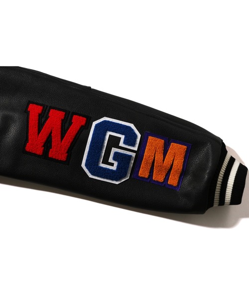 A BATHING APE（アベイシングエイプ） スタジャン SHARK VARSITY